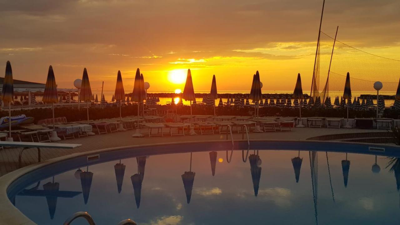 Hotel Marco Lido di Savio Kültér fotó